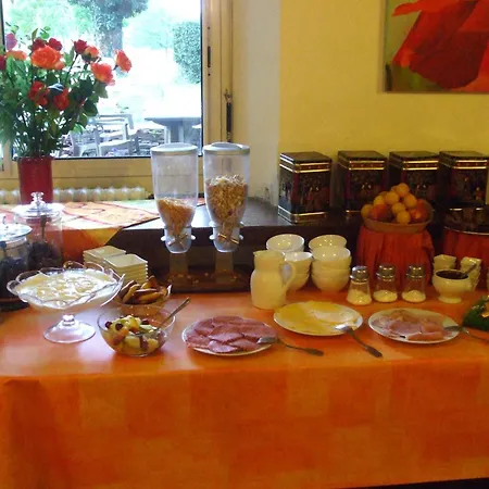 Logis Du Val D'aure Hotel