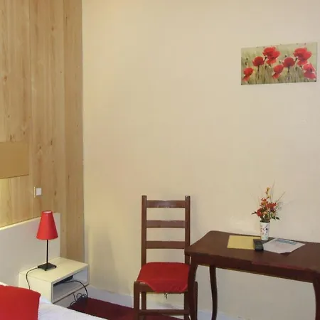 Logis Du Val D'aure Hotel