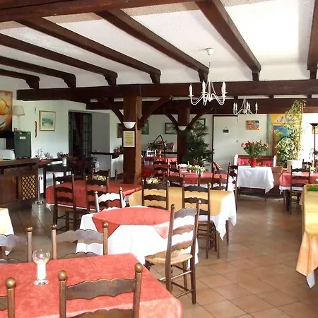 Logis Du Val D'aure Hotel 2*