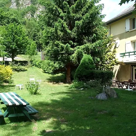 Logis Du Val D'aure Hotel