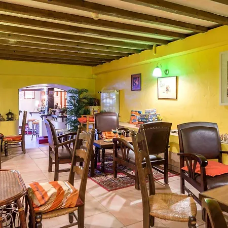 Logis Du Val D'aure Hotel 2*