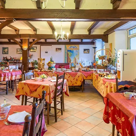 Logis Du Val D'aure Hotel
