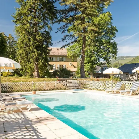Logis Du Val D'aure 2*