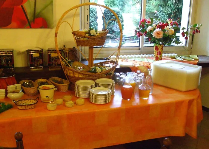 Du Val D'aure Отель Cadeac