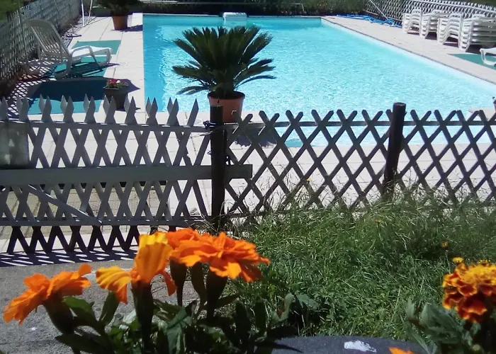 Du Val D'aure Отель Cadeac