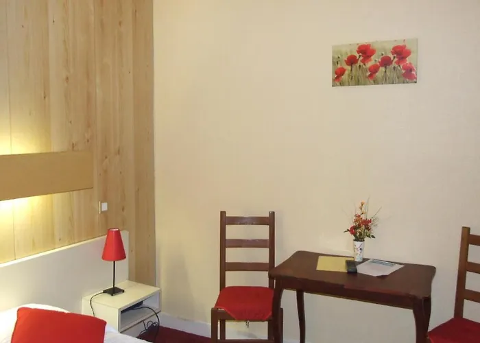 Du Val D'aure Отель