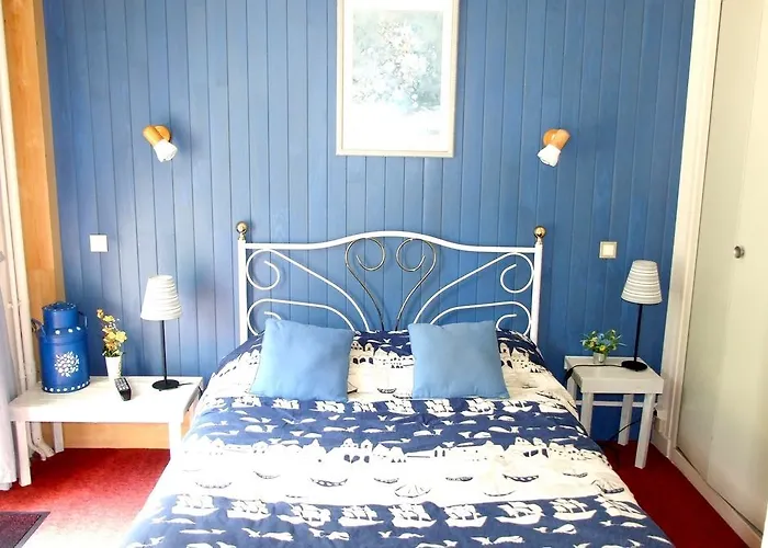 Du Val D'aure Отель