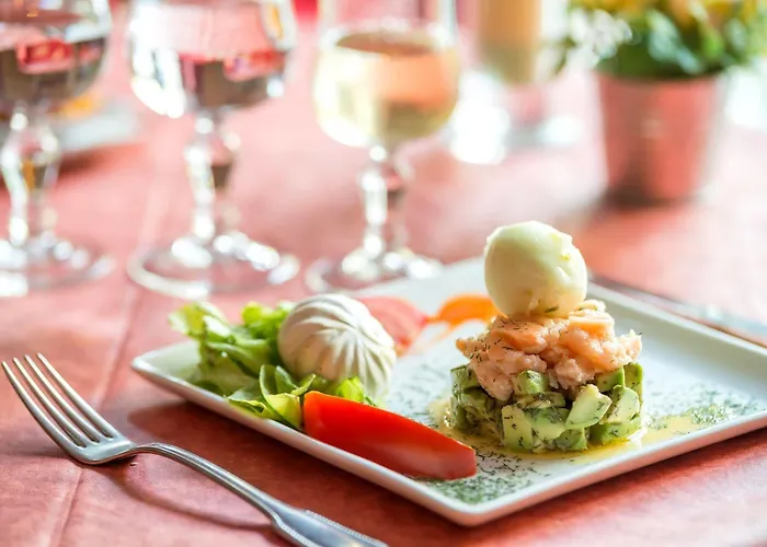 Du Val D'aure Отель